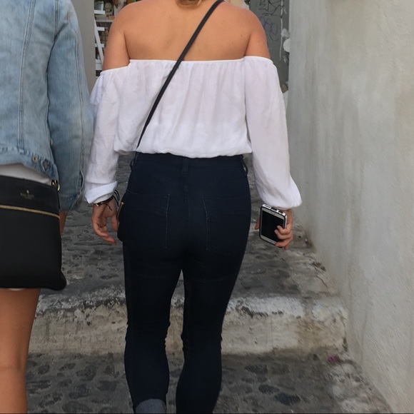 White off the shoulder long sleeve - Picture 3 of 4